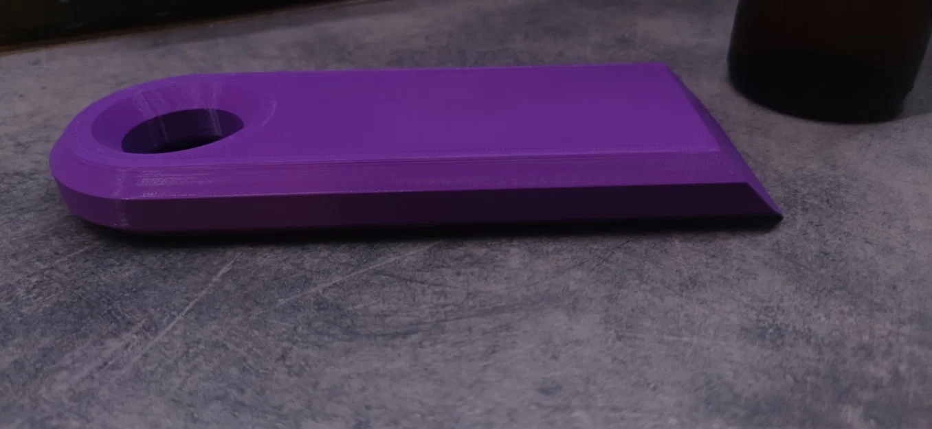 Giá đỡ rượu Gravity độc đáo cho không gian bếp - Image 5