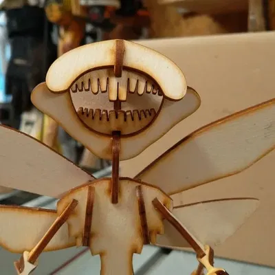 Tiên răng laser cắt từ Hellboy 2