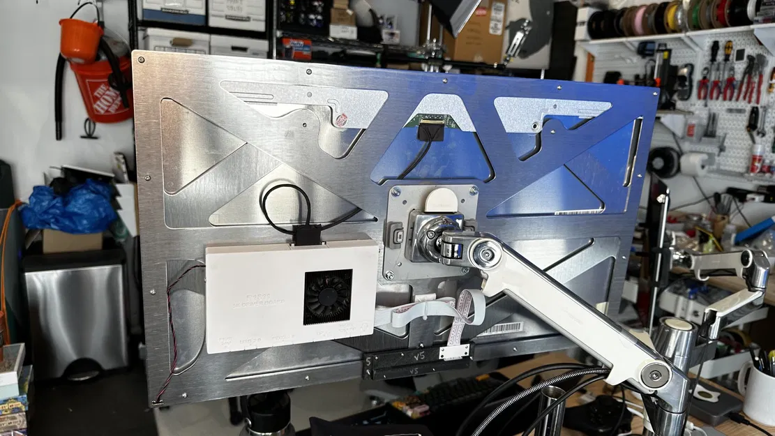 Màn hình 5K DIY với cổng HDMI và DisplayPort - Image 3