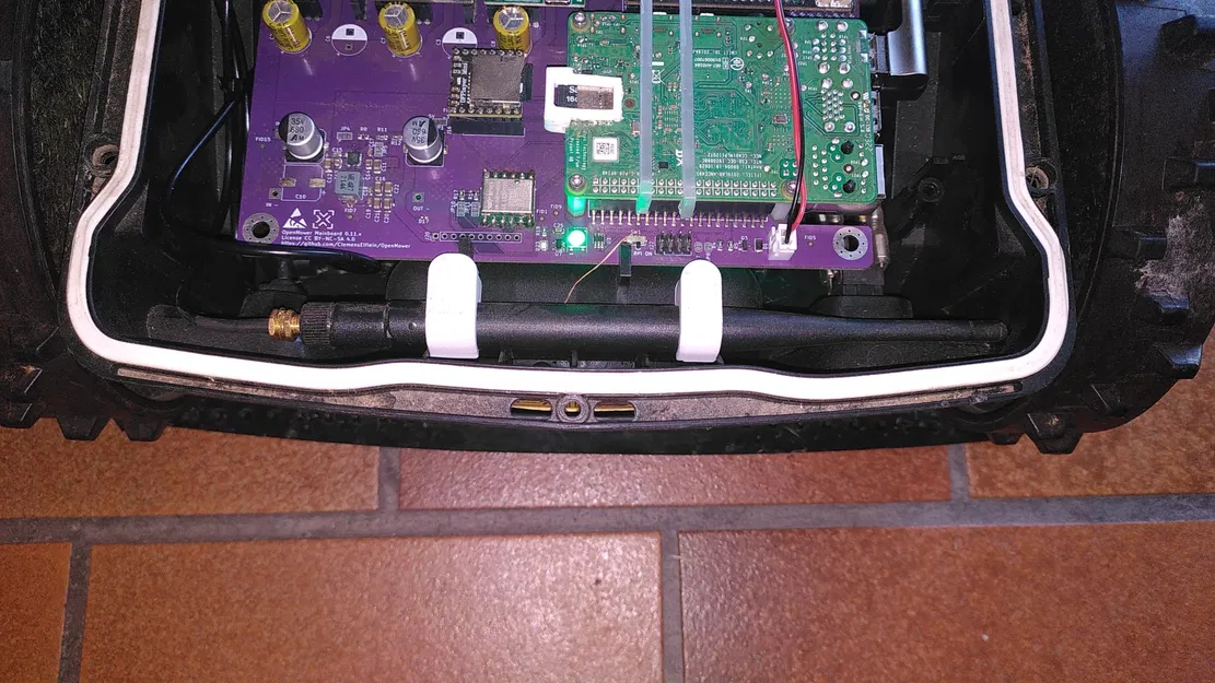 Giá đỡ anten ArduSimple cho máy cắt cỏ YardForce Classic 500 - Image 1