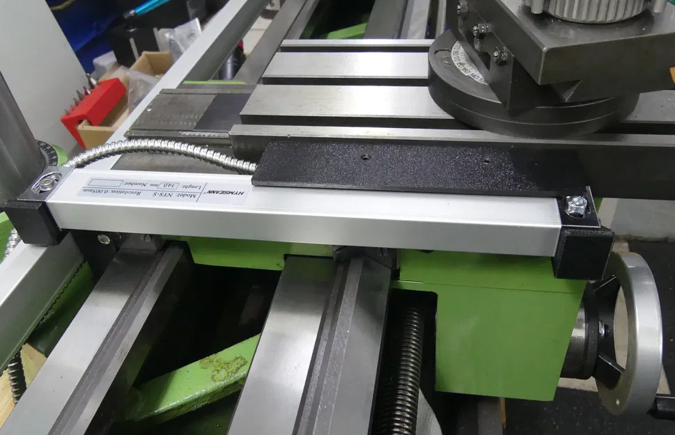 Giá đỡ trục X cho Emco Maximat Super 11 với thước đo kỹ thuật... - Image 1