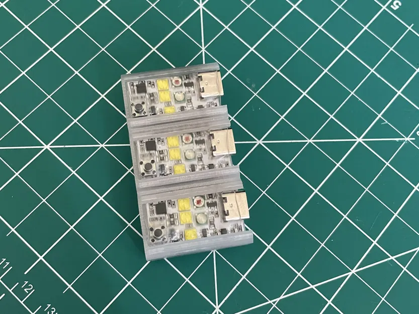 Giá đỡ đèn strobe VIFLY cho 3 thiết bị - Image 1