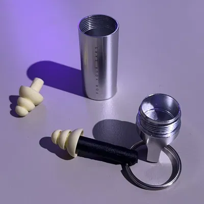 Hỗ trợ lắp tai nghe bảo vệ tai Alpine MotoSafe