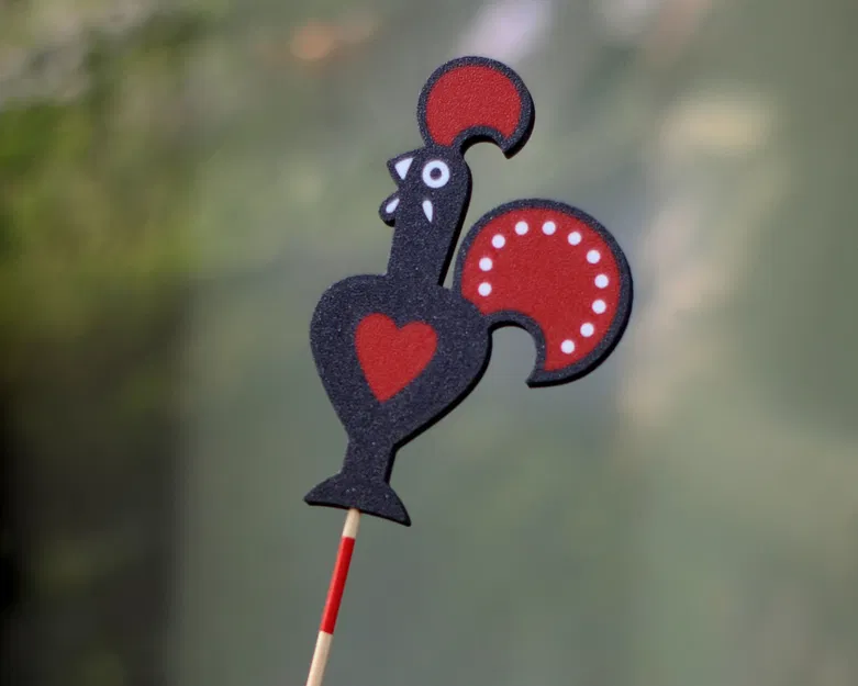 Mô hình gà Nandos làm điểm nhấn trang trí bàn - Image 1