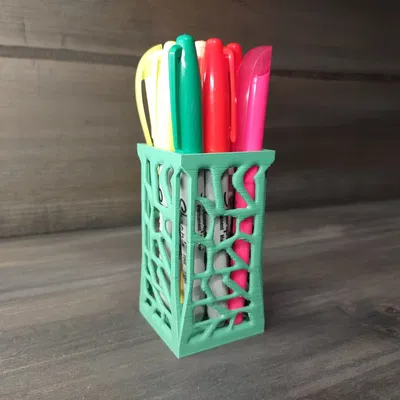 Giá đỡ bút Voronoi thanh lịch cho bàn làm việc