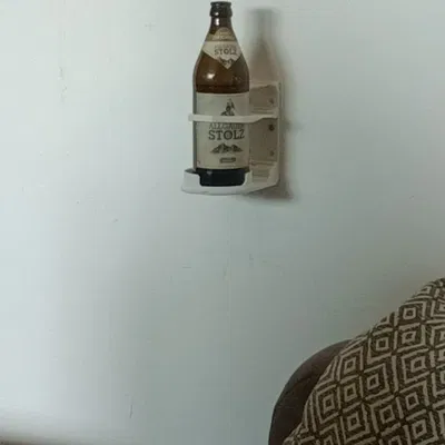 Giá đỡ bia gắn tường gập lại tiện lợi