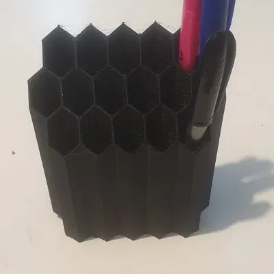 Giá đỡ bút với chiều cao khác nhau cho sự lựa chọn dễ dàng