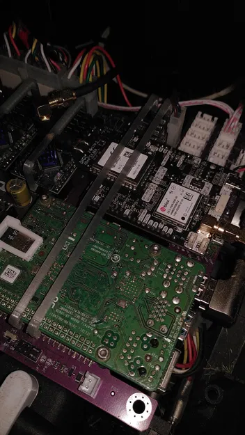 Giá đỡ cho mô-đun radio ArduSimple trên bo mạch OpenMower - Image 1