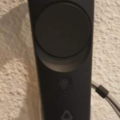 Giá đỡ và trạm sạc cho tay cầm HTC Vive