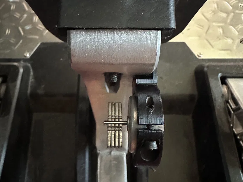 Giá đỡ bàn đạp rung Simracing ShakeIt cho Thrustmaster T-LCM - Image 2