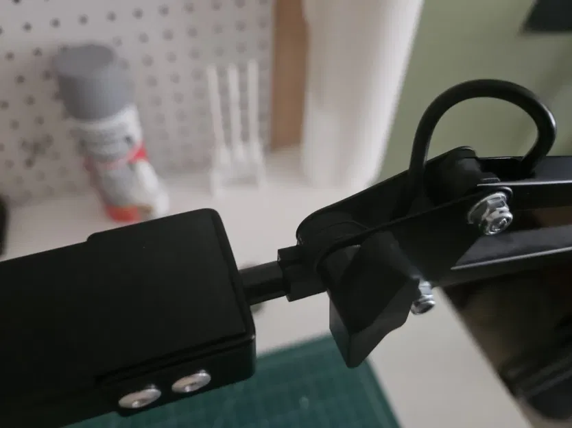 Giá đỡ thay thế cho đèn bàn LED có kẹp điều chỉnh - Image 1