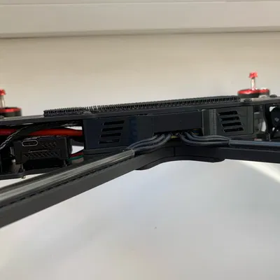 Bảo vệ bên hông cho iflight XL10 v6