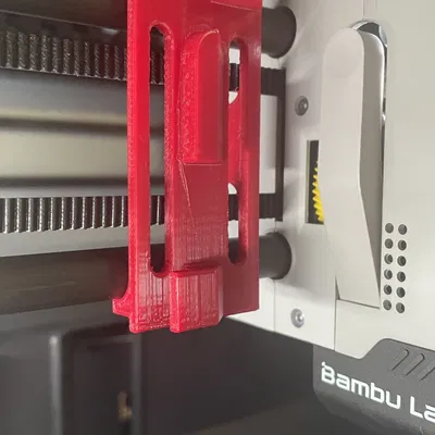 Giá đỡ cố định nắp trong quá trình thay thế HotEnd X1C