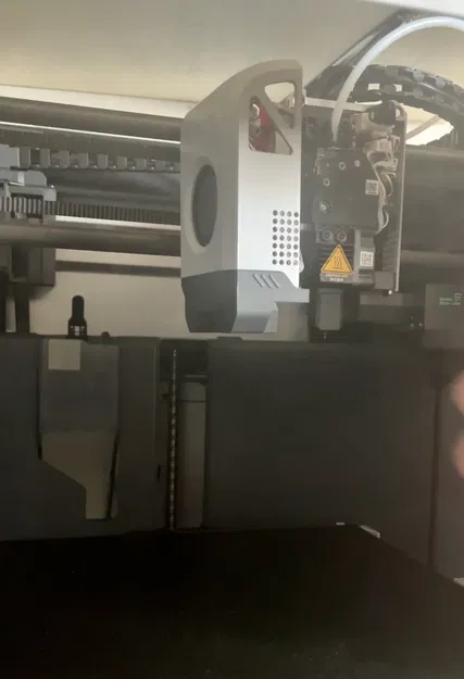 Giá đỡ cố định nắp trong quá trình thay thế HotEnd X1C - Image 2