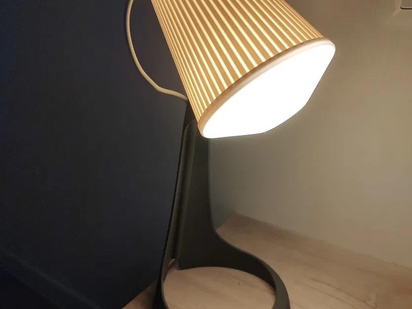 Vỏ đèn bàn IKEA SVALLET cho không gian phòng ngủ - Image 1