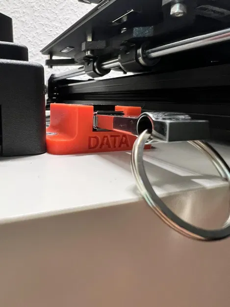 Giá đỡ cáp USB nhỏ cho máy in 3D - Image 1