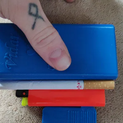 Hộp đựng thuốc lá với không gian bật lửa 100s remix