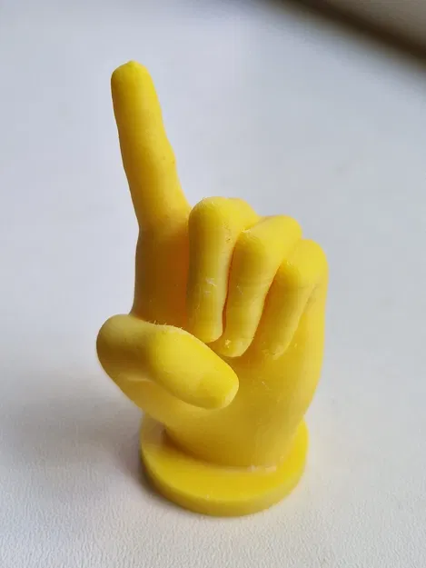 Bộ tay với các ngón tay giơ lên và chào Vulcan - Image 2