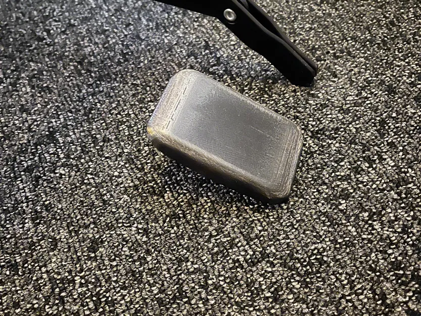 Ghế trống K&M với chân thay thế cho thảm - Image 2