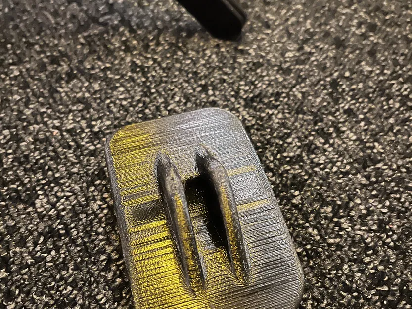 Ghế trống K&M với chân thay thế cho thảm - Image 3