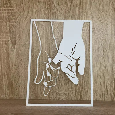Cặp đôi nắm tay trang trí tường