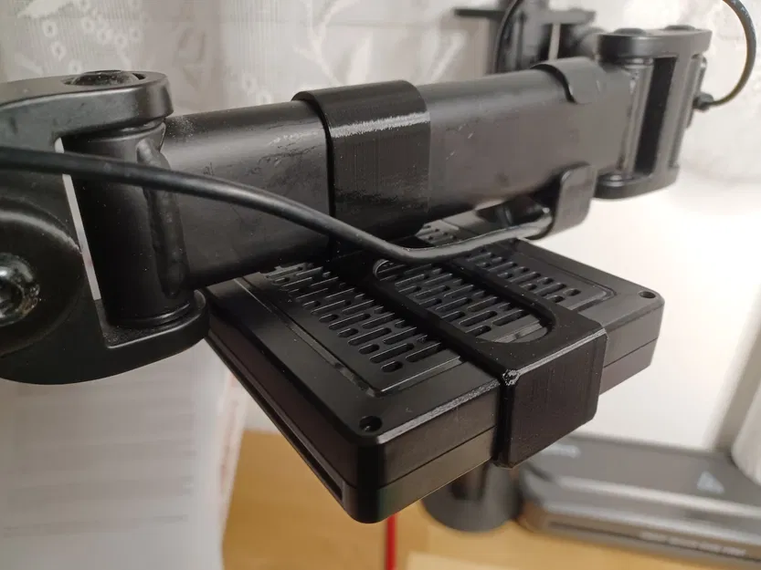 Kẹp gắn đèn LED Neewer và điều khiển lên giá màn hình - Image 2