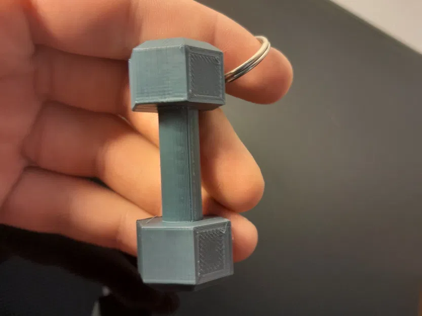 Móc khóa tạ tay tiện lợi cho người yêu thể thao - Image 1