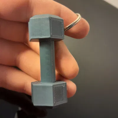 Móc khóa tạ tay tiện lợi cho người yêu thể thao