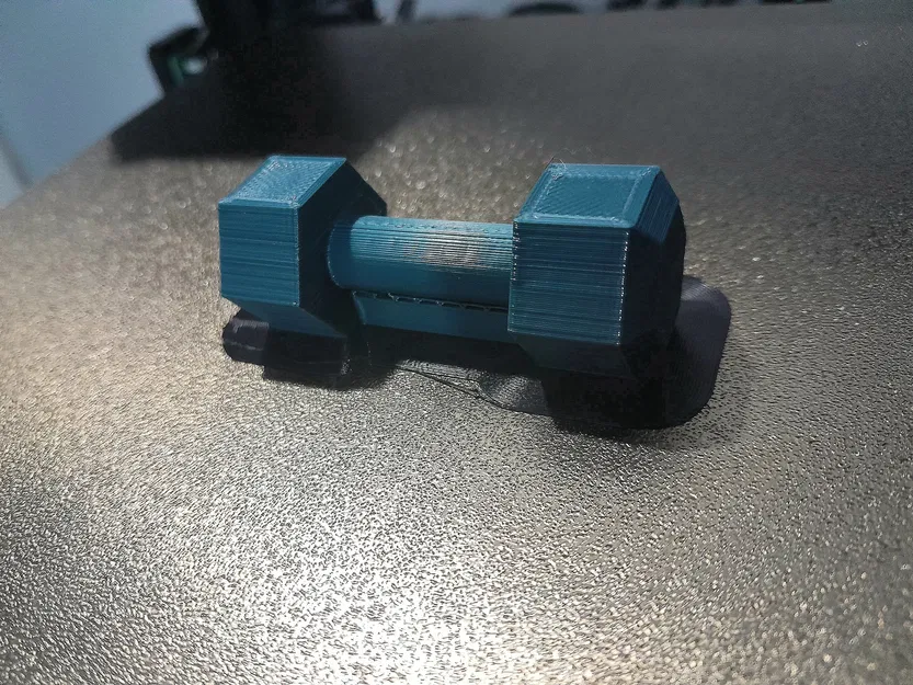 Móc khóa tạ tay tiện lợi cho người yêu thể thao - Image 5