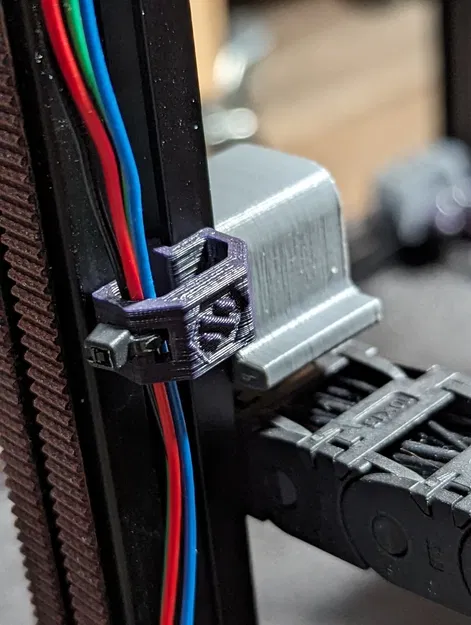 Kẹp cáp Voron 2020 với khe cắm dây buộc - Image 1