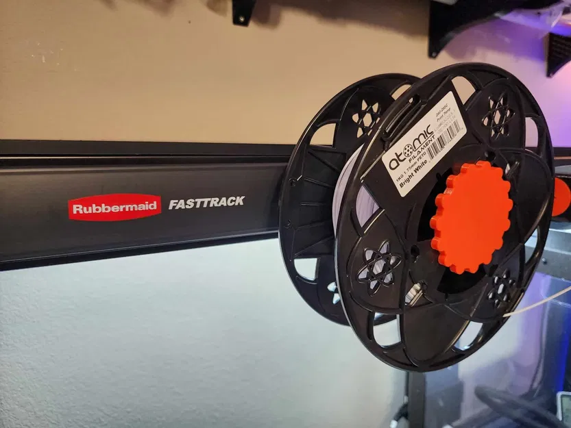 Giá treo và phụ kiện Rubbermaid Fasttrack - Image 1