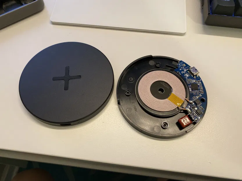 Vỏ sạc không dây cho iPhone 11 Pro dành cho Audi A3/S3 - Image 3