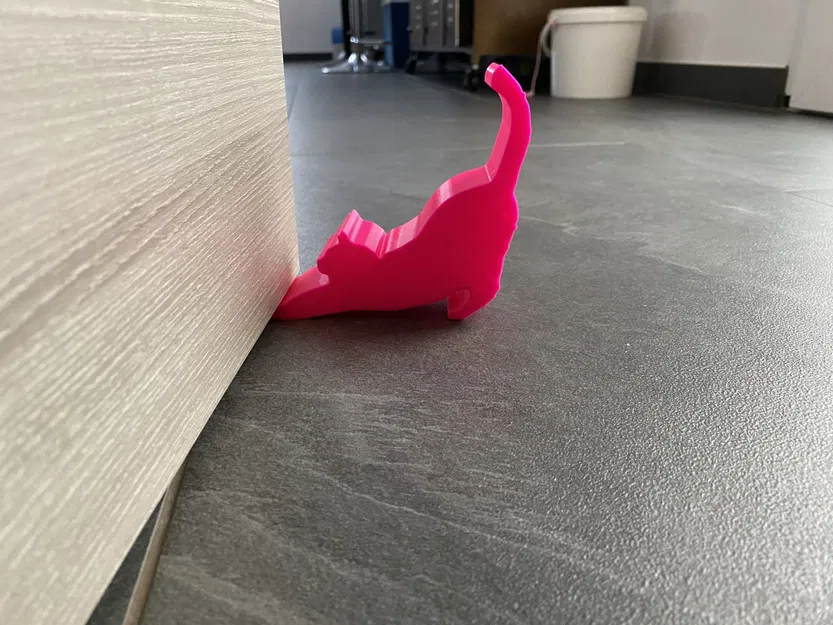 Chặn cửa cho mèo với thiết kế co giãn - Image 1