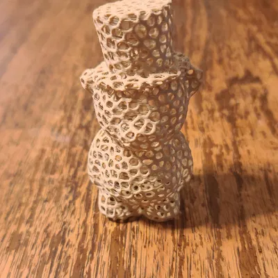 Gấu bông Voronoi đội mũ cao bồi