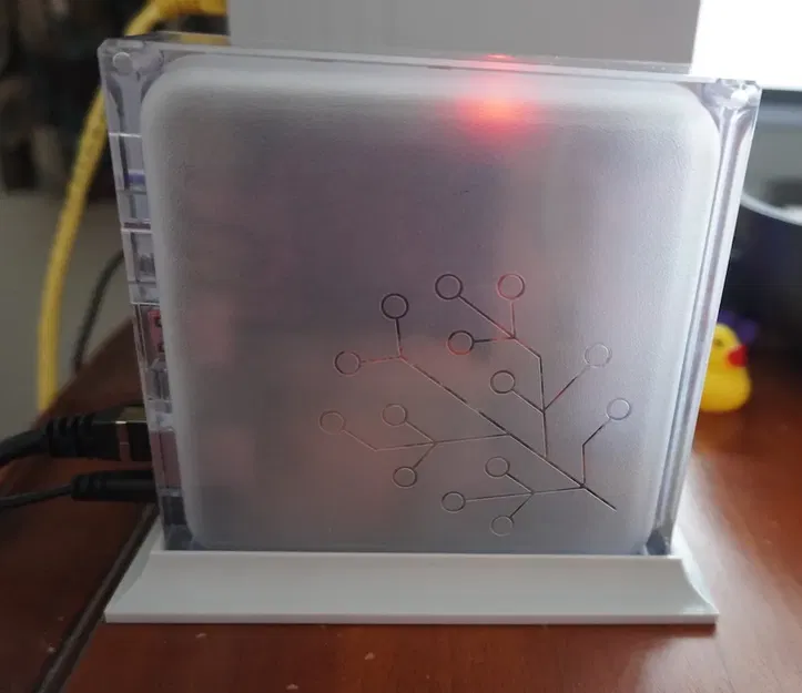 Giá đỡ đứng dọc cho hộp Home Assistant Yellow - Image 1