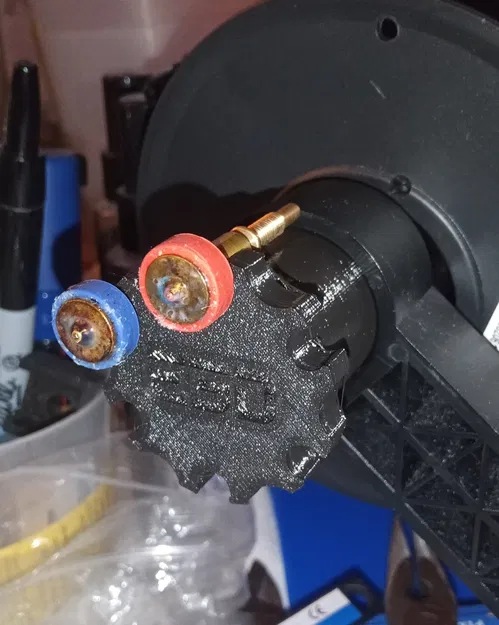 Giá đỡ vòi phun Revo hình dạng súng lục - Image 1