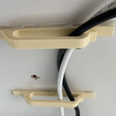 Kẹp cáp và tổ chức cáp in 3D bằng PLA