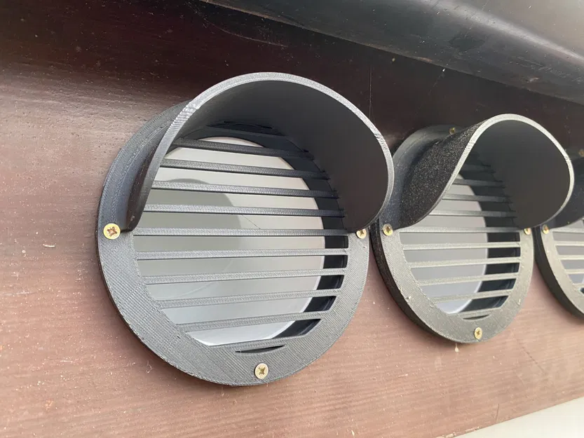 Đầu ra cho máy hút ẩm 100mm với lưới che - Image 1