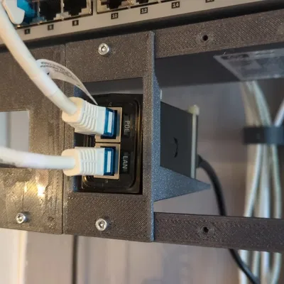 Giá đỡ PoE cho bộ cấp nguồn Ubiquiti Unifi