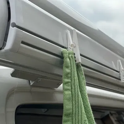 Kẹp treo cho bạt che nắng trên xe camper/caravan