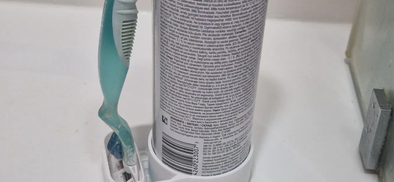 Giá đỡ gel cạo râu Gillette Venus với đáy tổ ong - Image 3