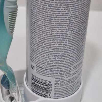 Giá đỡ gel cạo râu Gillette Venus với đáy tổ ong