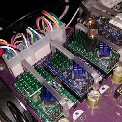 Giá đỡ cố định tản nhiệt cho bộ điều khiển xESC