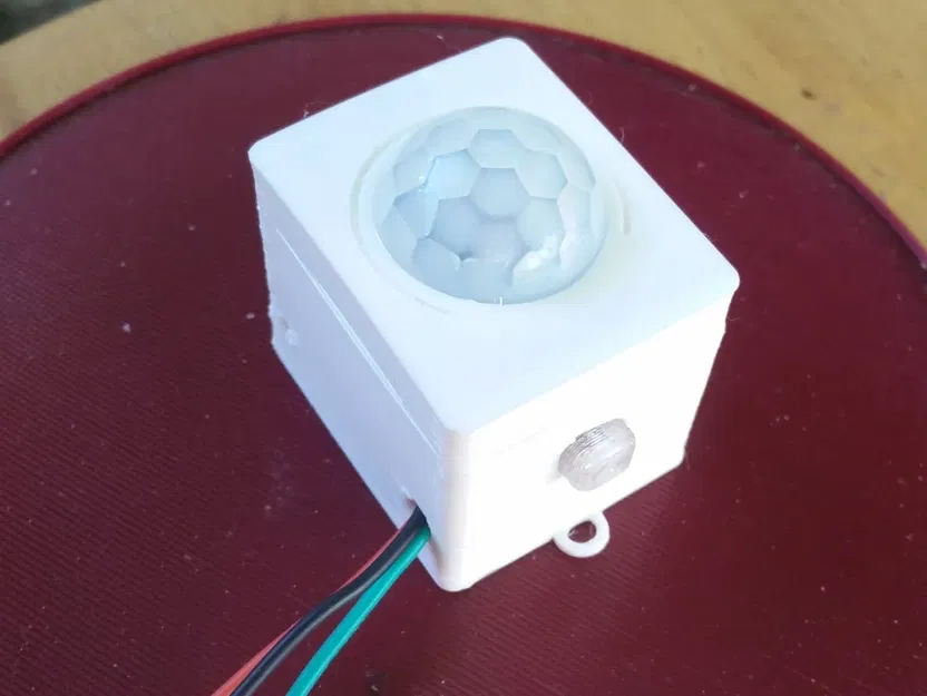 Vỏ bảo vệ cho d1 mini, cảm biến PIR và cảm biến LDR - Image 1