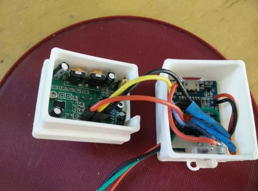 Vỏ bảo vệ cho d1 mini, cảm biến PIR và cảm biến LDR - Image 3