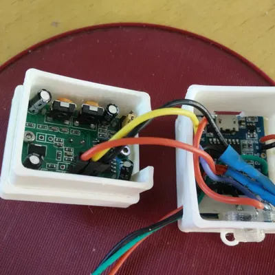 Vỏ bảo vệ cho d1 mini, cảm biến PIR và cảm biến LDR