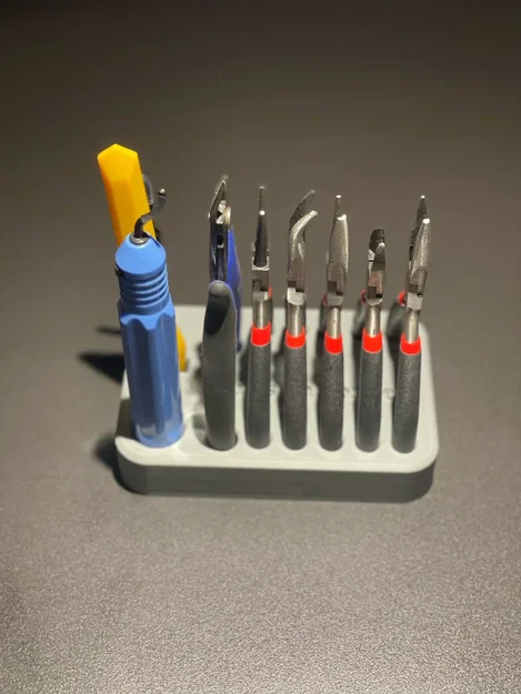 Giá đỡ công cụ tiện lợi cho gia đình và văn phòng - Image 1