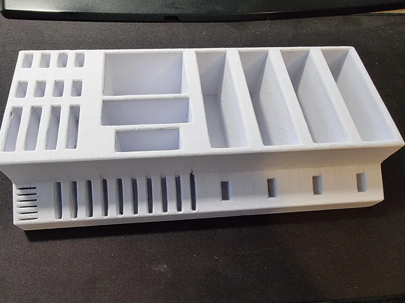 Giá đỡ lưu trữ ổ cứng và thẻ nhớ trên bàn làm việc - Image 3