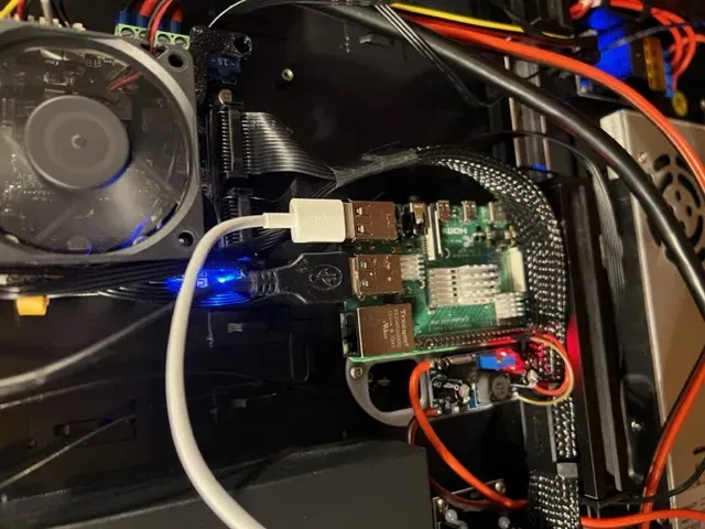 Giá đỡ Raspberry Pi 4b cho máy in CR-10 Smart Pro - Image 1