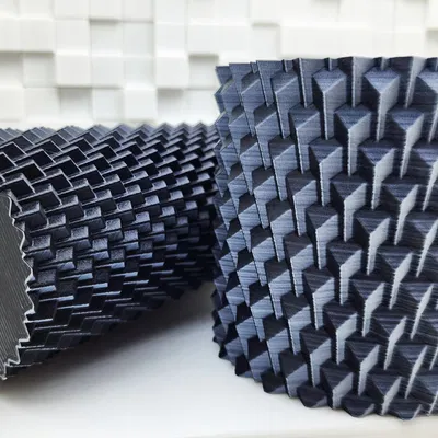 Bình hoa xoắn ốc với tỷ lệ cao hoặc rộng